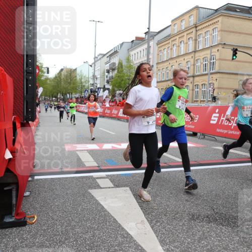 25.04.2026 - Das Zehntel Strokosch-Dieckow http://msf.ph/oto/9627272 25.04.2026 10:50:33 Ziel 5101, 5444, 6042, 6044, 6075, 6248, 6883, 7259, 7408, 7409 meine-sportfotos.de
