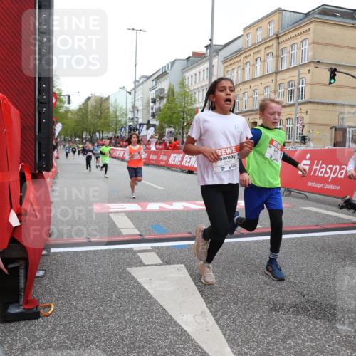 25.04.2026 - Das Zehntel Strokosch-Dieckow http://msf.ph/oto/9627281 25.04.2026 10:50:33 Ziel 5101, 5444, 6042, 6044, 6075, 6248, 6883, 7259, 7408, 7409 meine-sportfotos.de