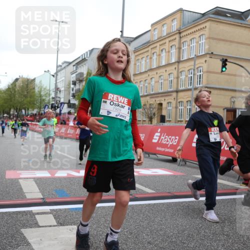 25.04.2026 - Das Zehntel Strokosch-Dieckow http://msf.ph/oto/9627367 25.04.2026 10:50:44 Ziel 5833, 6043, 6332, 6684, 7257, 7929, 8032, 8037, 8040, 8051, 8054 meine-sportfotos.de