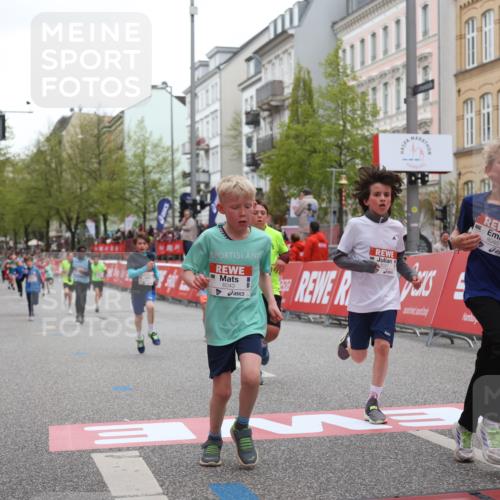 25.04.2026 - Das Zehntel Strokosch-Dieckow http://msf.ph/oto/9627390 25.04.2026 10:50:45 Ziel 5833, 6043, 6332, 6684, 7257, 7929, 8032, 8037, 8040, 8051, 8054 meine-sportfotos.de