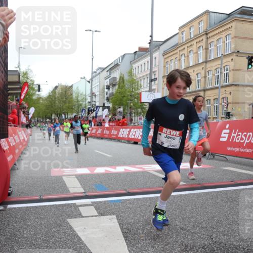 25.04.2026 - Das Zehntel Strokosch-Dieckow http://msf.ph/oto/9627454 25.04.2026 10:50:48 Ziel 6043, 6414, 6684, 7257, 7688, 7929, 8032, 8037, 8040, 8054 meine-sportfotos.de