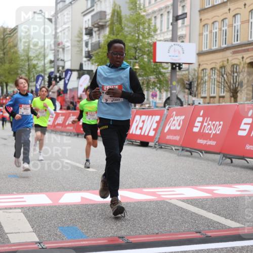 25.04.2026 - Das Zehntel Strokosch-Dieckow http://msf.ph/oto/9627493 25.04.2026 10:50:50 Ziel 5587, 6043, 6141, 6349, 6414, 6710, 7257, 7260, 7688, 8032, 8037, 8040 meine-sportfotos.de