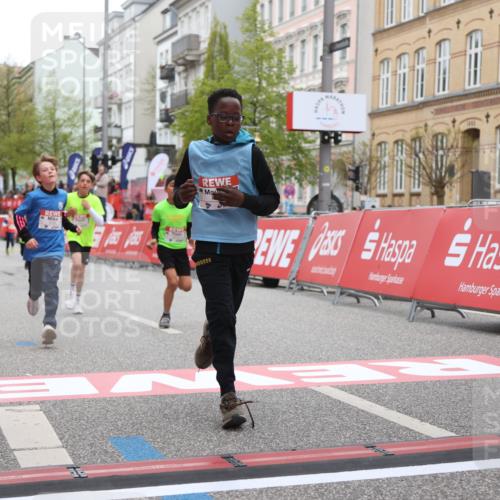 25.04.2026 - Das Zehntel Strokosch-Dieckow http://msf.ph/oto/9627500 25.04.2026 10:50:50 Ziel 5587, 6043, 6141, 6349, 6414, 6710, 7257, 7260, 7688, 8032, 8037, 8040 meine-sportfotos.de