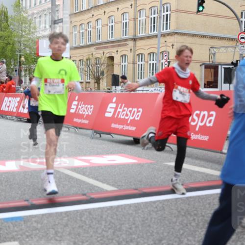 25.04.2026 - Das Zehntel Strokosch-Dieckow http://msf.ph/oto/9627554 25.04.2026 10:50:53 Ziel 5391, 5587, 6059, 6141, 6349, 6414, 6710, 7260, 7688, 7951 meine-sportfotos.de
