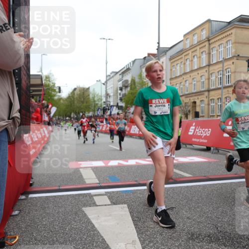 25.04.2026 - Das Zehntel Strokosch-Dieckow http://msf.ph/oto/9627636 25.04.2026 10:50:56 Ziel 5391, 5587, 6000, 6059, 6066, 6141, 6349, 6710, 7260, 7582, 7688, 7951 meine-sportfotos.de