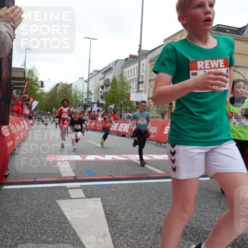 25.04.2026 - Das Zehntel Strokosch-Dieckow http://msf.ph/oto/9627655 25.04.2026 10:50:58 Ziel 5391, 6000, 6059, 6066, 6141, 7260, 7501, 7582, 7951 meine-sportfotos.de