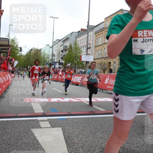 25.04.2026 - Das Zehntel Strokosch-Dieckow http://msf.ph/oto/9627665 25.04.2026 10:50:58 Ziel 5391, 6000, 6059, 6066, 6141, 7260, 7501, 7582, 7951 meine-sportfotos.de