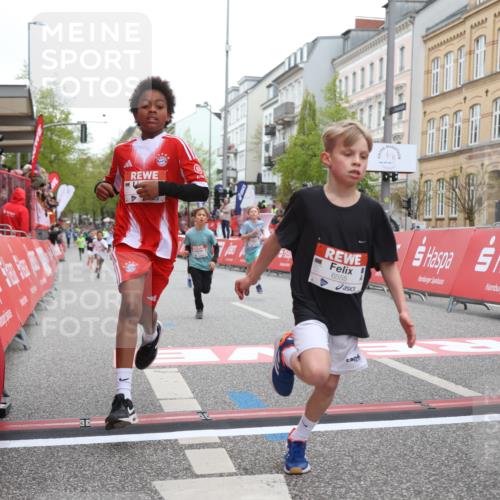 25.04.2026 - Das Zehntel Strokosch-Dieckow http://msf.ph/oto/9627693 25.04.2026 10:50:59 Ziel 5391, 6000, 6059, 6066, 6410, 6555, 7501, 7582, 7951 meine-sportfotos.de