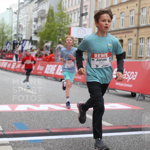 25.04.2026 - Das Zehntel Strokosch-Dieckow http://msf.ph/oto/9627762 25.04.2026 10:51:01 Ziel 6000, 6066, 6119, 6410, 6510, 6525, 6533, 6555, 7393, 7501, 7582, 7951 meine-sportfotos.de