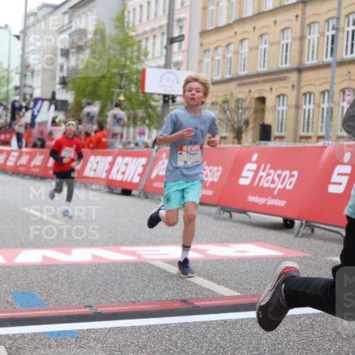 25.04.2026 - Das Zehntel Strokosch-Dieckow http://msf.ph/oto/9627777 25.04.2026 10:51:01 Ziel 6000, 6066, 6119, 6410, 6510, 6525, 6533, 6555, 7393, 7501, 7582, 7951 meine-sportfotos.de