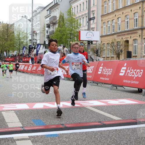 25.04.2026 - Das Zehntel Strokosch-Dieckow http://msf.ph/oto/9627833 25.04.2026 10:51:02 Ziel 6000, 6066, 6119, 6410, 6510, 6525, 6533, 6555, 7393, 7501, 7582 meine-sportfotos.de