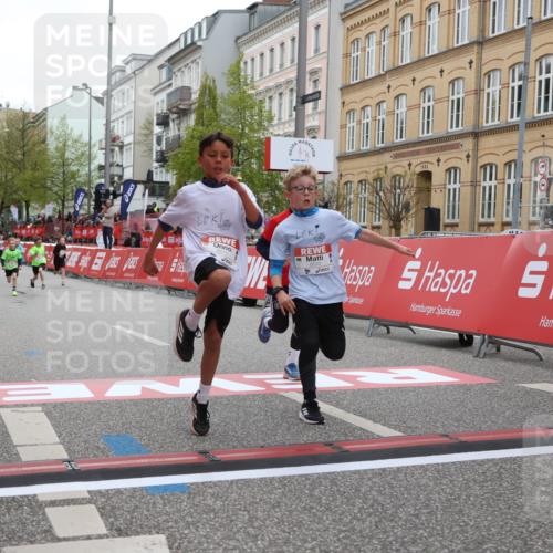 25.04.2026 - Das Zehntel Strokosch-Dieckow http://msf.ph/oto/9627844 25.04.2026 10:51:02 Ziel 6000, 6066, 6119, 6410, 6510, 6525, 6533, 6555, 7393, 7501, 7582 meine-sportfotos.de