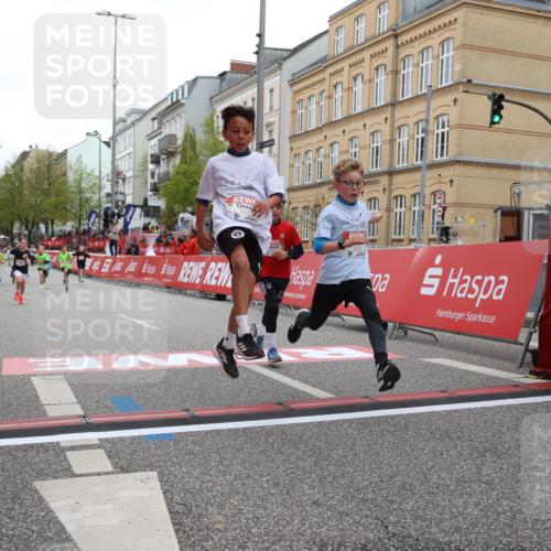 25.04.2026 - Das Zehntel Strokosch-Dieckow http://msf.ph/oto/9627857 25.04.2026 10:51:02 Ziel 6000, 6066, 6119, 6410, 6510, 6525, 6533, 6555, 7393, 7501, 7582 meine-sportfotos.de