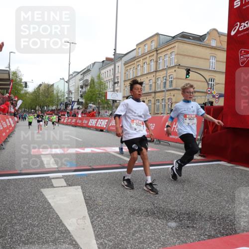 25.04.2026 - Das Zehntel Strokosch-Dieckow http://msf.ph/oto/9627874 25.04.2026 10:51:03 Ziel 6066, 6119, 6410, 6510, 6525, 6533, 6555, 6733, 7393, 7501, 7582 meine-sportfotos.de