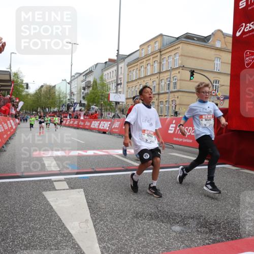 25.04.2026 - Das Zehntel Strokosch-Dieckow http://msf.ph/oto/9627879 25.04.2026 10:51:03 Ziel 6066, 6119, 6410, 6510, 6525, 6533, 6555, 6733, 7393, 7501, 7582 meine-sportfotos.de