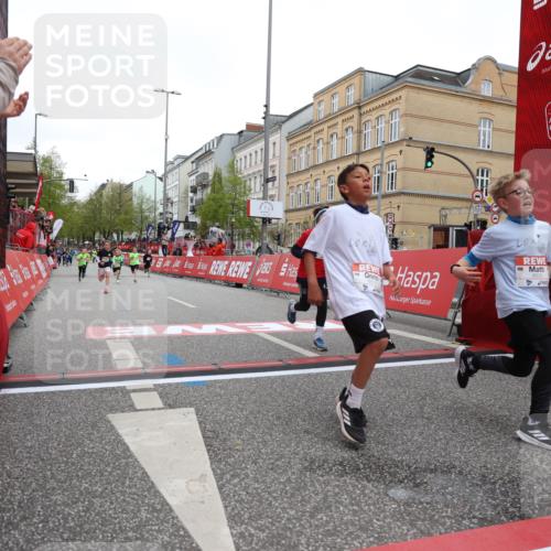 25.04.2026 - Das Zehntel Strokosch-Dieckow http://msf.ph/oto/9627889 25.04.2026 10:51:03 Ziel 6066, 6119, 6410, 6510, 6525, 6533, 6555, 6733, 7393, 7501, 7582 meine-sportfotos.de