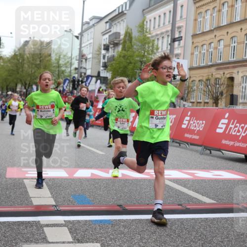 25.04.2026 - Das Zehntel Strokosch-Dieckow http://msf.ph/oto/9627965 25.04.2026 10:51:06 Ziel 5287, 5298, 5482, 6119, 6410, 6496, 6510, 6525, 6533, 6555, 6733, 7331, 7393, 7501 meine-sportfotos.de