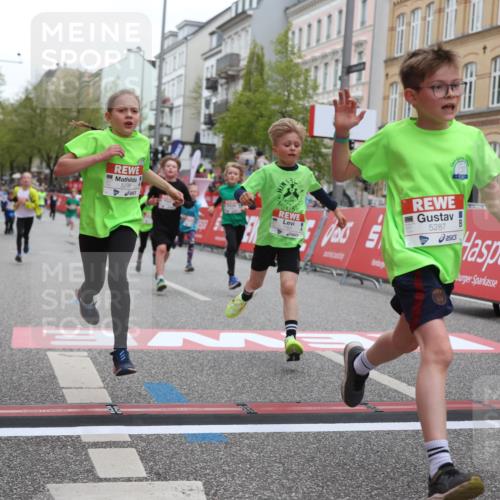 25.04.2026 - Das Zehntel Strokosch-Dieckow http://msf.ph/oto/9627979 25.04.2026 10:51:07 Ziel 5287, 5298, 5482, 5736, 6119, 6410, 6496, 6510, 6525, 6533, 6555, 6733, 7104, 7331, 7393, 7704 meine-sportfotos.de