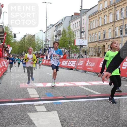 25.04.2026 - Das Zehntel Strokosch-Dieckow http://msf.ph/oto/9628156 25.04.2026 10:51:09 Ziel 5036, 5287, 5298, 5482, 5736, 6119, 6496, 6525, 6733, 7104, 7198, 7199, 7331, 7704 meine-sportfotos.de