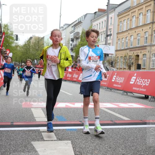 25.04.2026 - Das Zehntel Strokosch-Dieckow http://msf.ph/oto/9628199 25.04.2026 10:51:10 Ziel 5036, 5287, 5298, 5482, 5736, 6496, 6733, 7104, 7198, 7199, 7201, 7331, 7704, 7928 meine-sportfotos.de