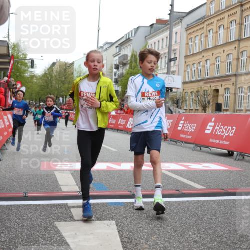 25.04.2026 - Das Zehntel Strokosch-Dieckow http://msf.ph/oto/9628209 25.04.2026 10:51:10 Ziel 5036, 5287, 5298, 5482, 5736, 6496, 6733, 7104, 7198, 7199, 7201, 7331, 7704, 7928 meine-sportfotos.de