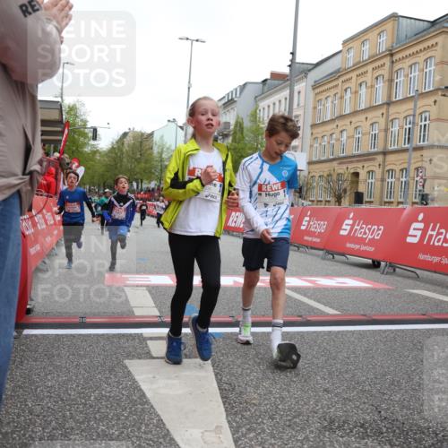 25.04.2026 - Das Zehntel Strokosch-Dieckow http://msf.ph/oto/9628228 25.04.2026 10:51:11 Ziel 5036, 5287, 5298, 5482, 5736, 5743, 5869, 6496, 6733, 7104, 7198, 7199, 7201, 7331, 7704, 7928 meine-sportfotos.de