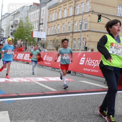 25.04.2026 - Das Zehntel Strokosch-Dieckow http://msf.ph/oto/9628256 25.04.2026 10:51:21 Ziel 5422, 5457, 5458, 5580, 5811, 5885, 6039, 6099, 6717, 6919, 7391, 7546, 7955 meine-sportfotos.de