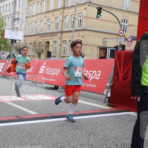 25.04.2026 - Das Zehntel Strokosch-Dieckow http://msf.ph/oto/9628281 25.04.2026 10:51:21 Ziel 5422, 5457, 5458, 5580, 5811, 5885, 6039, 6099, 6717, 6919, 7391, 7546, 7955 meine-sportfotos.de