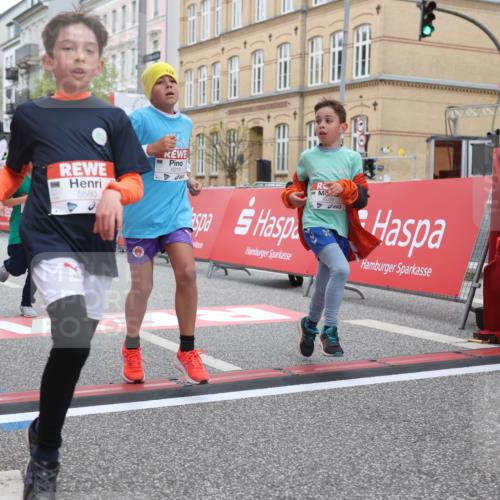 25.04.2026 - Das Zehntel Strokosch-Dieckow http://msf.ph/oto/9628360 25.04.2026 10:51:22 Ziel 5110, 5422, 5457, 5458, 5580, 5885, 6039, 6099, 6717, 6919, 7391, 7546, 7955 meine-sportfotos.de