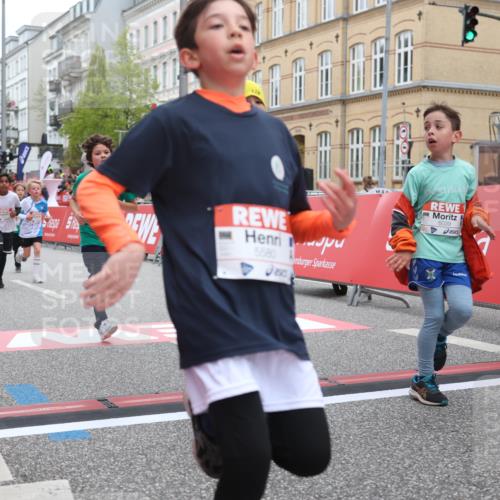 25.04.2026 - Das Zehntel Strokosch-Dieckow http://msf.ph/oto/9628380 25.04.2026 10:51:22 Ziel 5110, 5422, 5457, 5458, 5580, 5885, 6039, 6099, 6717, 6919, 7391, 7546, 7955 meine-sportfotos.de