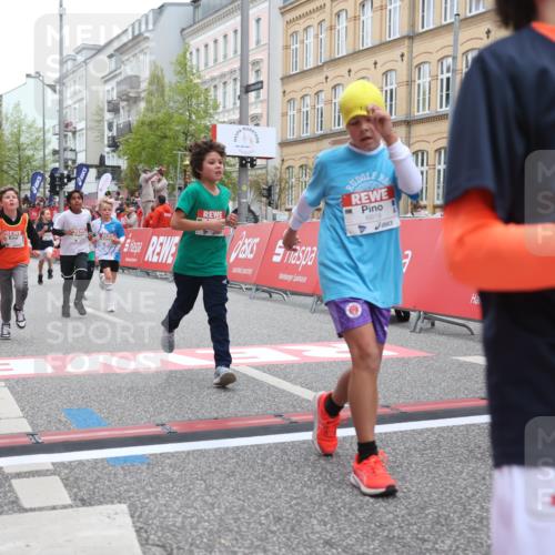 25.04.2026 - Das Zehntel Strokosch-Dieckow http://msf.ph/oto/9628431 25.04.2026 10:51:23 Ziel 5110, 5457, 5481, 5566, 5572, 5580, 5885, 6039, 6099, 6717, 6919, 7391, 7546, 7955, 7968 meine-sportfotos.de