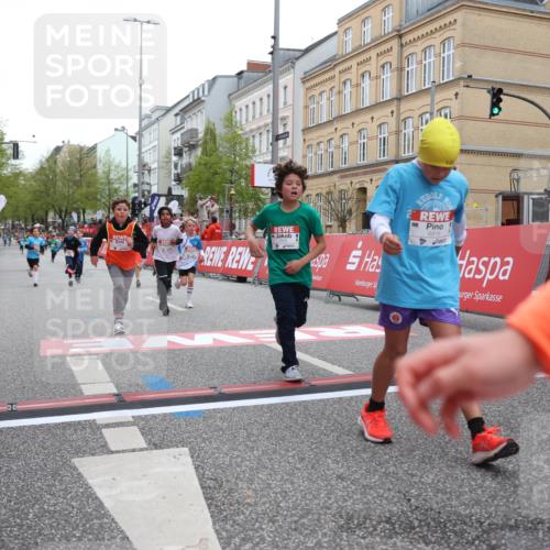 25.04.2026 - Das Zehntel Strokosch-Dieckow http://msf.ph/oto/9628491 25.04.2026 10:51:23 Ziel 5110, 5457, 5481, 5566, 5572, 5580, 5885, 6039, 6099, 6717, 6919, 7391, 7546, 7955, 7968 meine-sportfotos.de