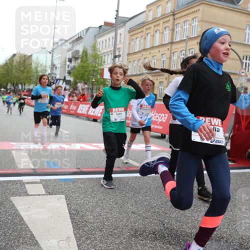 25.04.2026 - Das Zehntel Strokosch-Dieckow http://msf.ph/oto/9628688 25.04.2026 10:51:26 Ziel 5110, 5481, 5566, 5572, 5580, 6039, 6336, 6910, 6919, 7337, 7391, 7546, 7725, 7955, 7968 meine-sportfotos.de