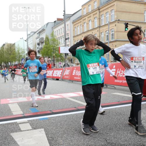 25.04.2026 - Das Zehntel Strokosch-Dieckow http://msf.ph/oto/9628715 25.04.2026 10:51:27 Ziel 5110, 5481, 5566, 5572, 5580, 5834, 6039, 6336, 6343, 6910, 6919, 6993, 7337, 7391, 7546, 7725, 7955, 7968 meine-sportfotos.de