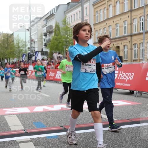 25.04.2026 - Das Zehntel Strokosch-Dieckow http://msf.ph/oto/9628836 25.04.2026 10:51:28 Ziel 5110, 5481, 5566, 5572, 5834, 6039, 6336, 6343, 6353, 6508, 6910, 6993, 7337, 7391, 7725, 7955, 7968 meine-sportfotos.de
