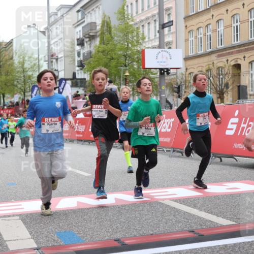 25.04.2026 - Das Zehntel Strokosch-Dieckow http://msf.ph/oto/9628853 25.04.2026 10:51:29 Ziel 5110, 5481, 5566, 5572, 5834, 6336, 6343, 6353, 6508, 6910, 6993, 7337, 7391, 7725, 7968 meine-sportfotos.de