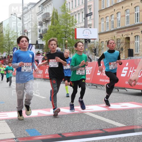25.04.2026 - Das Zehntel Strokosch-Dieckow http://msf.ph/oto/9628864 25.04.2026 10:51:29 Ziel 5110, 5481, 5566, 5572, 5834, 6336, 6343, 6353, 6508, 6910, 6993, 7337, 7391, 7725, 7968 meine-sportfotos.de