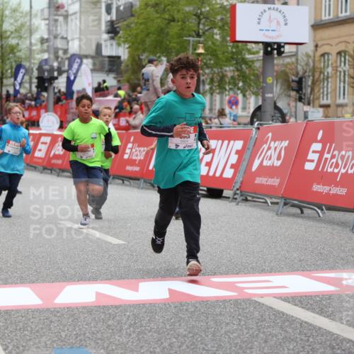 25.04.2026 - Das Zehntel Strokosch-Dieckow http://msf.ph/oto/9629114 25.04.2026 10:51:33 Ziel 5273, 5276, 5281, 5752, 5834, 5924, 6336, 6343, 6353, 6508, 6993, 7337 meine-sportfotos.de