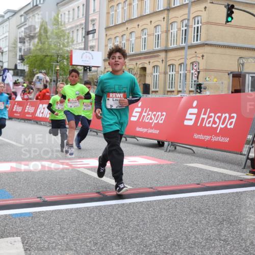 25.04.2026 - Das Zehntel Strokosch-Dieckow http://msf.ph/oto/9629228 25.04.2026 10:51:34 Ziel 5273, 5276, 5281, 5728, 5752, 5834, 5924, 6343, 6353, 6508, 6993, 7337 meine-sportfotos.de