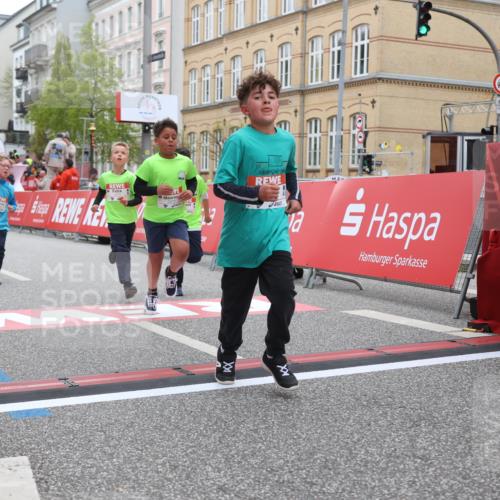25.04.2026 - Das Zehntel Strokosch-Dieckow http://msf.ph/oto/9629258 25.04.2026 10:51:34 Ziel 5273, 5276, 5281, 5728, 5752, 5834, 5924, 6343, 6353, 6508, 6993, 7337 meine-sportfotos.de