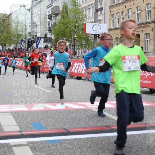 25.04.2026 - Das Zehntel Strokosch-Dieckow http://msf.ph/oto/9629444 25.04.2026 10:51:35 Ziel 5273, 5276, 5281, 5728, 5752, 5834, 5924, 6151, 6343, 6353, 6508, 6966, 6993 meine-sportfotos.de