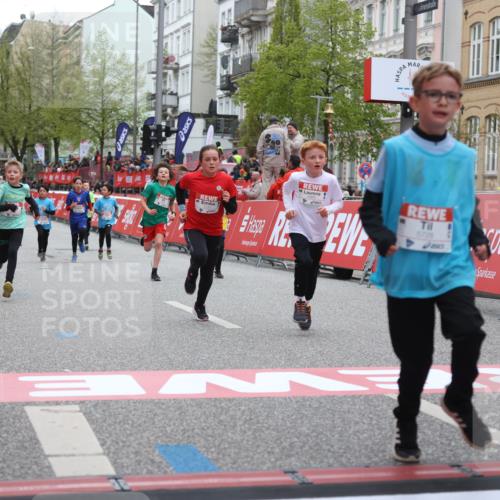 25.04.2026 - Das Zehntel Strokosch-Dieckow http://msf.ph/oto/9629532 25.04.2026 10:51:36 Ziel 5273, 5276, 5281, 5728, 5752, 5924, 6040, 6052, 6151, 6353, 6508, 6966 meine-sportfotos.de