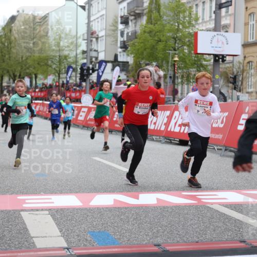 25.04.2026 - Das Zehntel Strokosch-Dieckow http://msf.ph/oto/9629570 25.04.2026 10:51:37 Ziel 5273, 5276, 5281, 5728, 5752, 5924, 6040, 6052, 6151, 6966, 7935 meine-sportfotos.de
