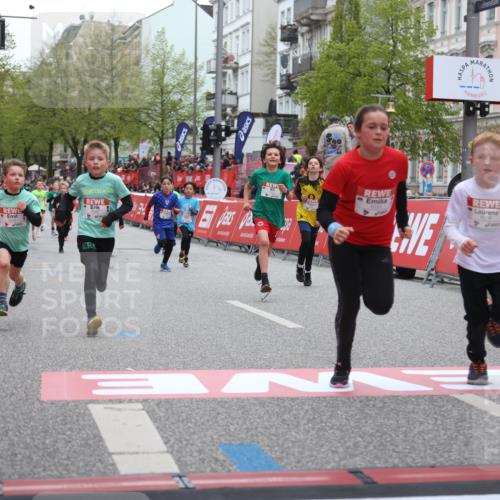 25.04.2026 - Das Zehntel Strokosch-Dieckow http://msf.ph/oto/9629599 25.04.2026 10:51:37 Ziel 5273, 5276, 5281, 5728, 5752, 5924, 6040, 6052, 6151, 6966, 7935 meine-sportfotos.de