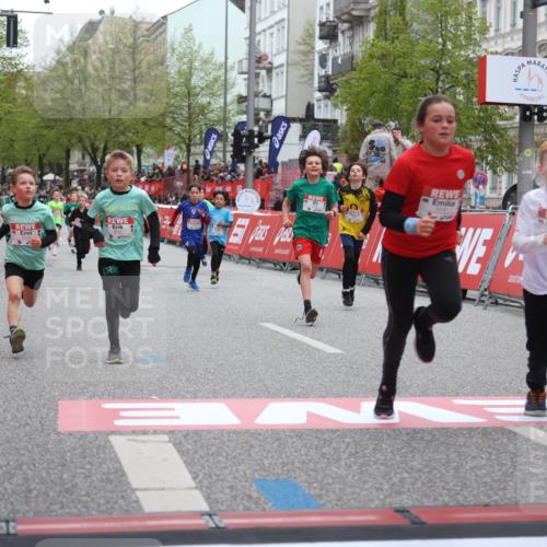 25.04.2026 - Das Zehntel Strokosch-Dieckow http://msf.ph/oto/9629612 25.04.2026 10:51:37 Ziel 5273, 5276, 5281, 5728, 5752, 5924, 6040, 6052, 6151, 6966, 7935 meine-sportfotos.de