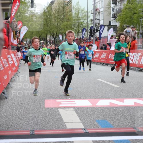 25.04.2026 - Das Zehntel Strokosch-Dieckow http://msf.ph/oto/9629652 25.04.2026 10:51:37 Ziel 5273, 5276, 5281, 5728, 5752, 5924, 6040, 6052, 6151, 6966, 7935 meine-sportfotos.de