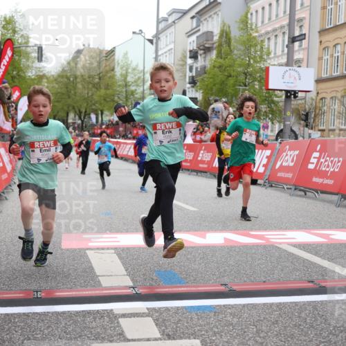 25.04.2026 - Das Zehntel Strokosch-Dieckow http://msf.ph/oto/9629707 25.04.2026 10:51:38 Ziel 5273, 5276, 5281, 5728, 5752, 5924, 6040, 6052, 6151, 6890, 6907, 6966, 7935, 8061 meine-sportfotos.de