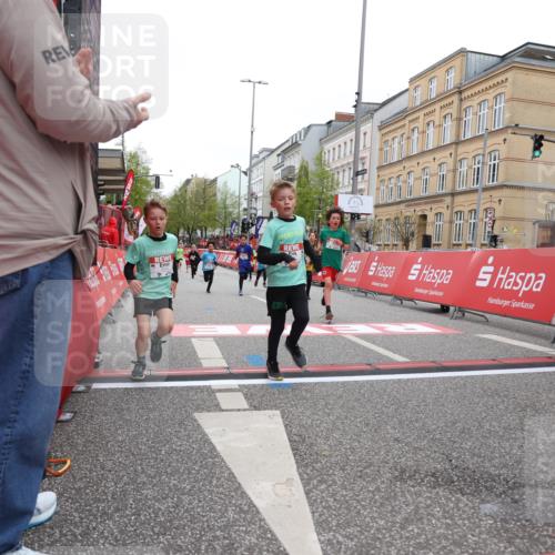 25.04.2026 - Das Zehntel Strokosch-Dieckow http://msf.ph/oto/9629719 25.04.2026 10:51:38 Ziel 5273, 5276, 5281, 5728, 5752, 5924, 6040, 6052, 6151, 6890, 6907, 6966, 7935, 8061 meine-sportfotos.de
