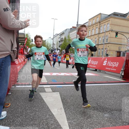 25.04.2026 - Das Zehntel Strokosch-Dieckow http://msf.ph/oto/9629823 25.04.2026 10:51:39 Ziel 5273, 5276, 5281, 5728, 5752, 5924, 6040, 6052, 6151, 6890, 6907, 6966, 7935, 8061 meine-sportfotos.de
