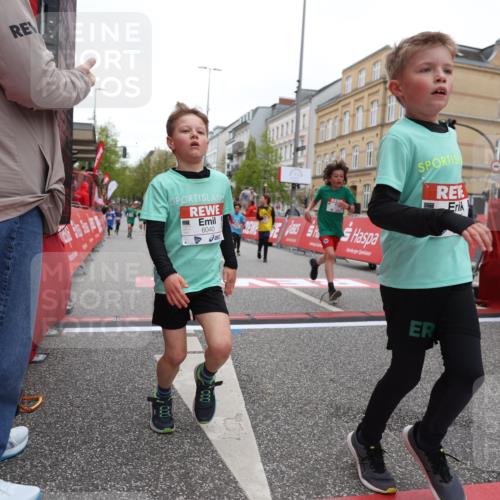 25.04.2026 - Das Zehntel Strokosch-Dieckow http://msf.ph/oto/9629870 25.04.2026 10:51:39 Ziel 5273, 5276, 5281, 5728, 5752, 5924, 6040, 6052, 6151, 6890, 6907, 6966, 7935, 8061 meine-sportfotos.de